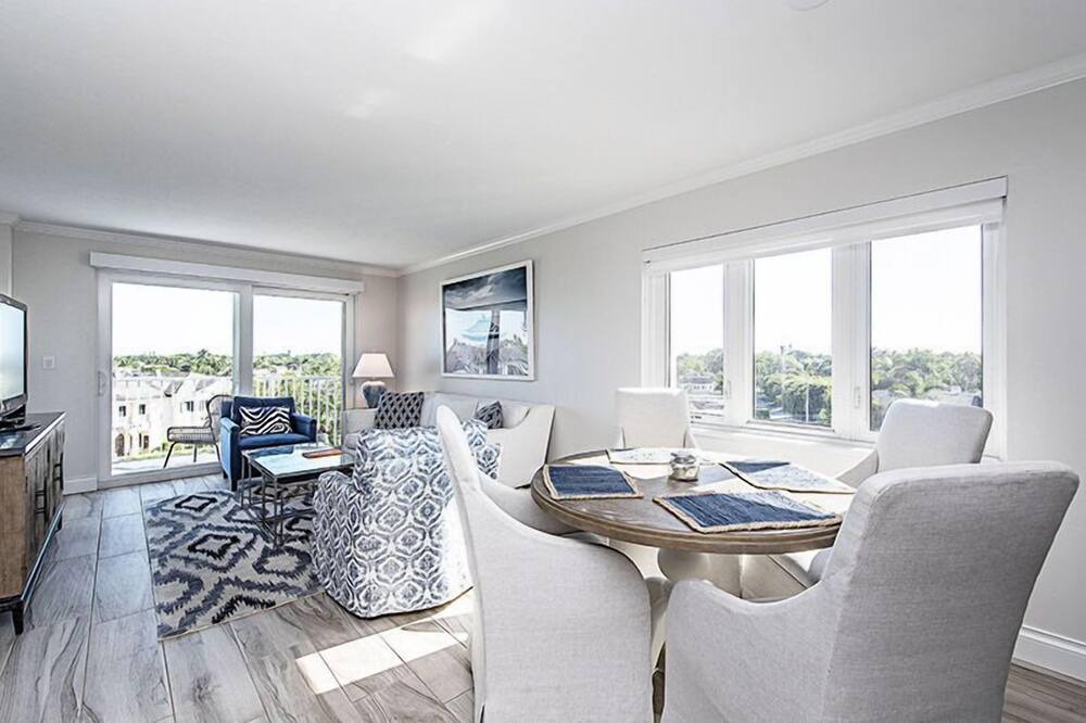 Photo of Livingroom in Coquina Sands