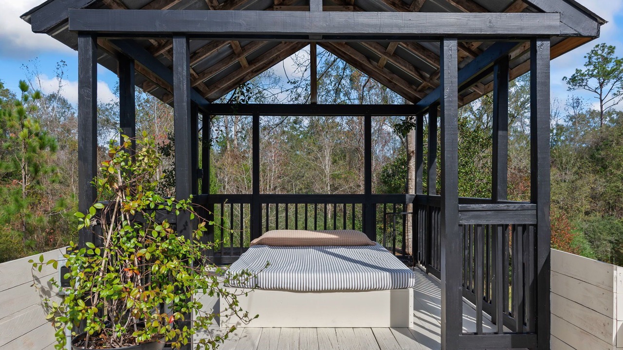 Photo of Outdoor in Cantonment