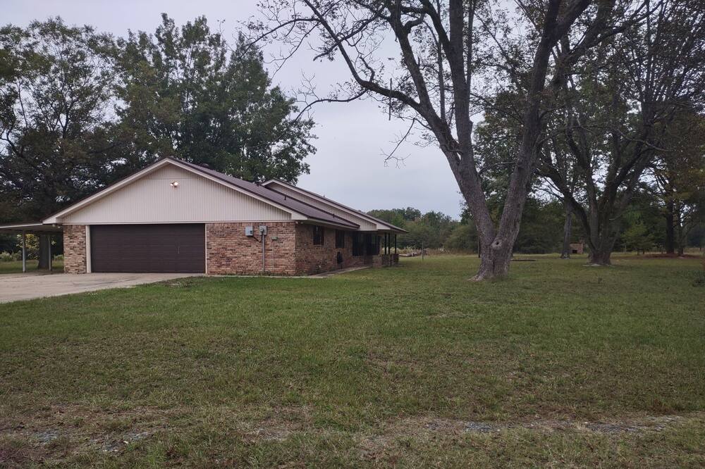 Photo of Outdoor in Linden