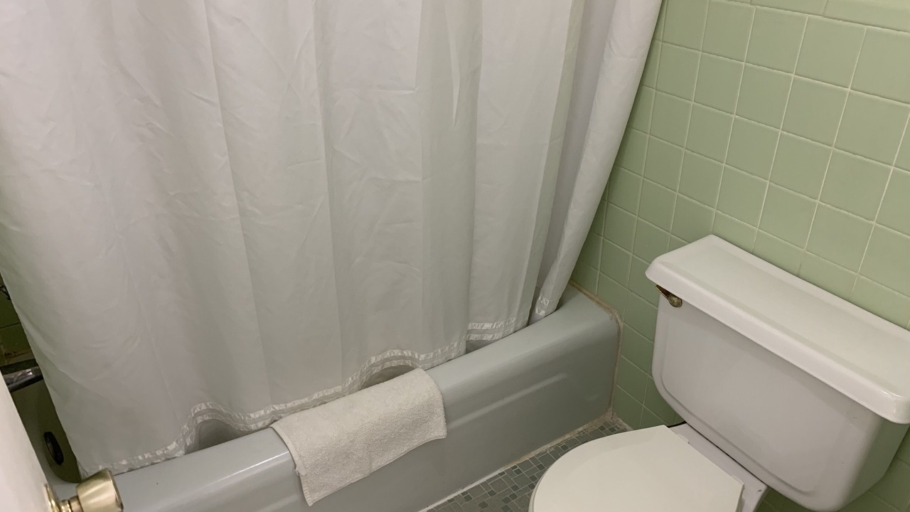 Photo of Bathroom in Jasper