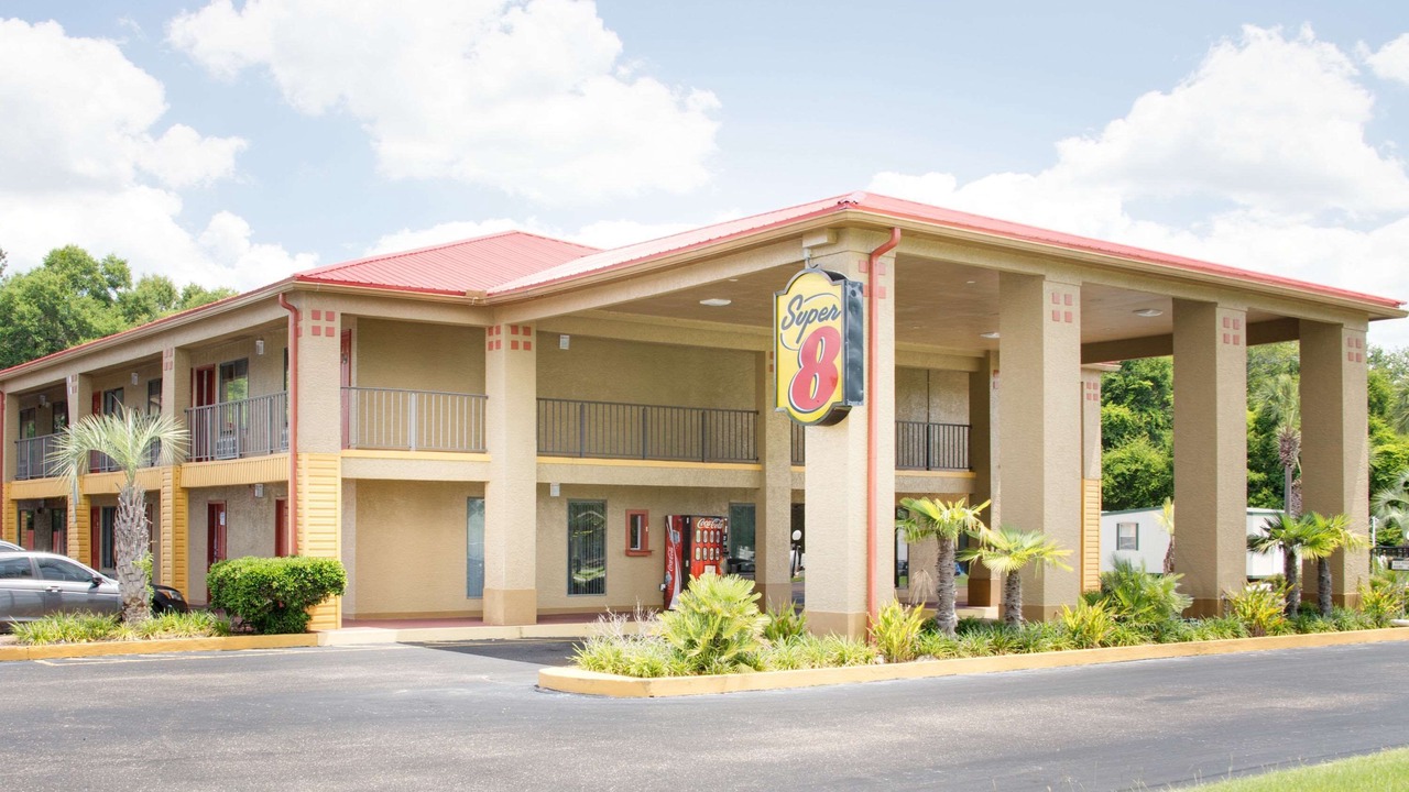 Photo of Outdoor in De Funiak Springs