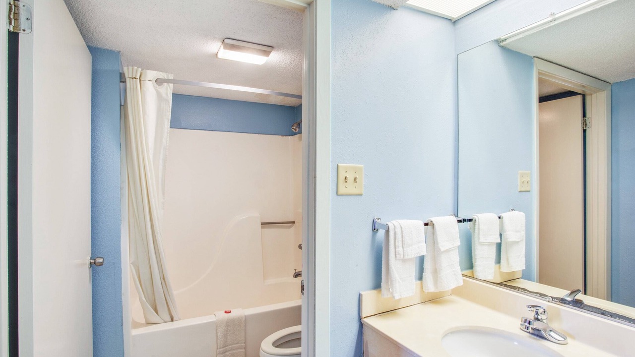 Photo of Bathroom in Richland
