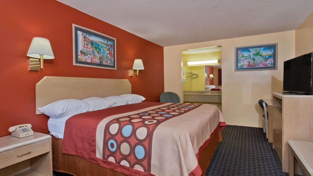 Photo of Bedroom in Chipley