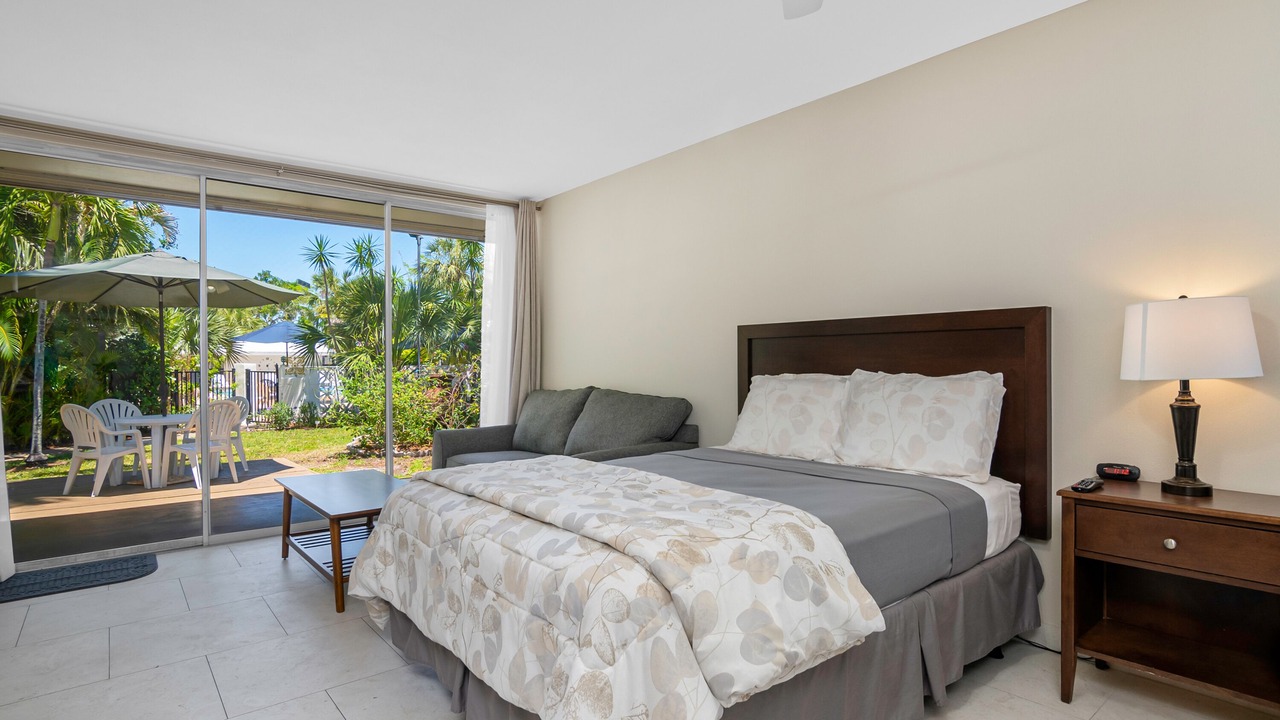 Photo of Bedroom in Palm River Estates