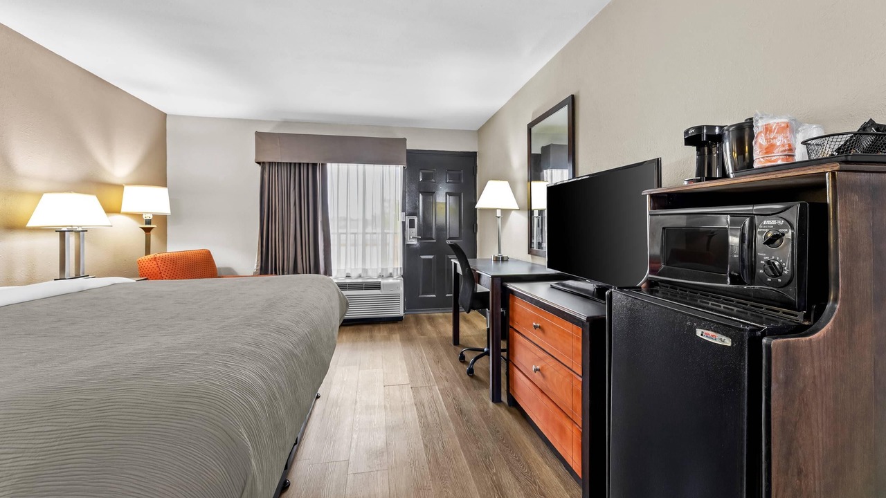 Photo of Bedroom in Richland