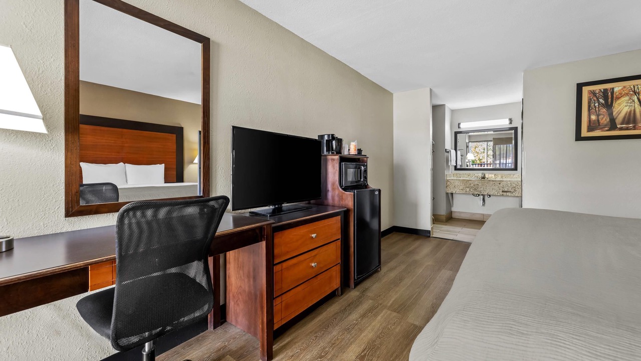 Photo of Bedroom in Richland