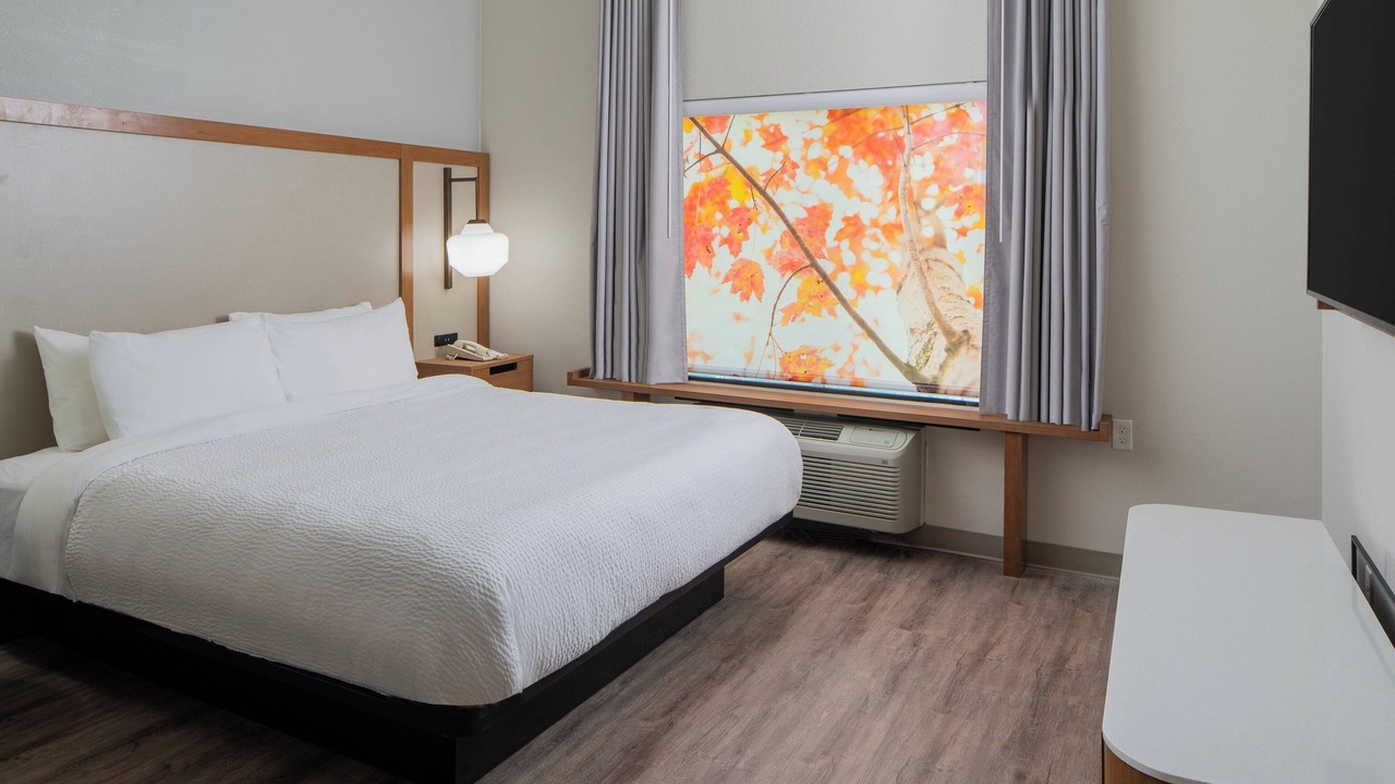 Photo of Bedroom in Sulphur