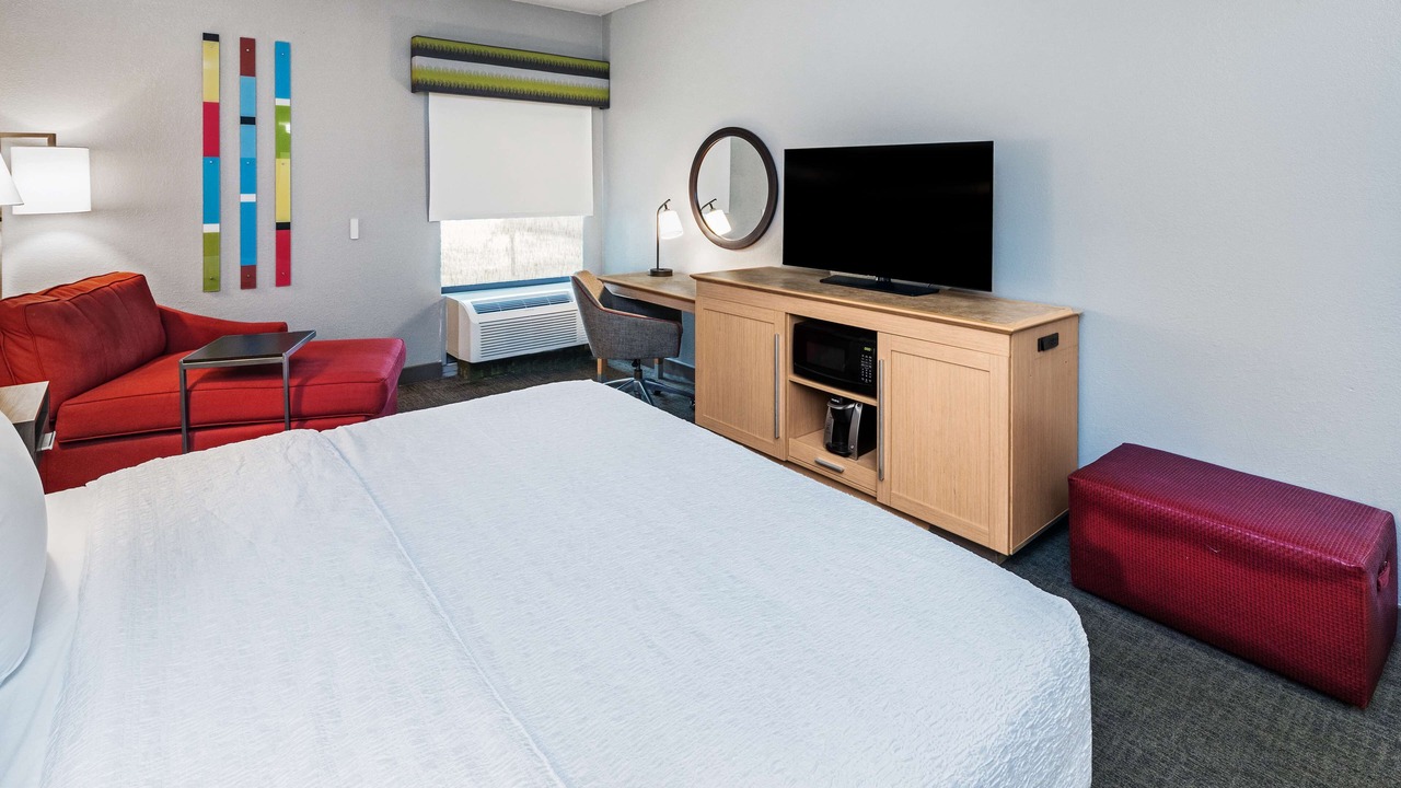 Photo of Bedroom in Sulphur