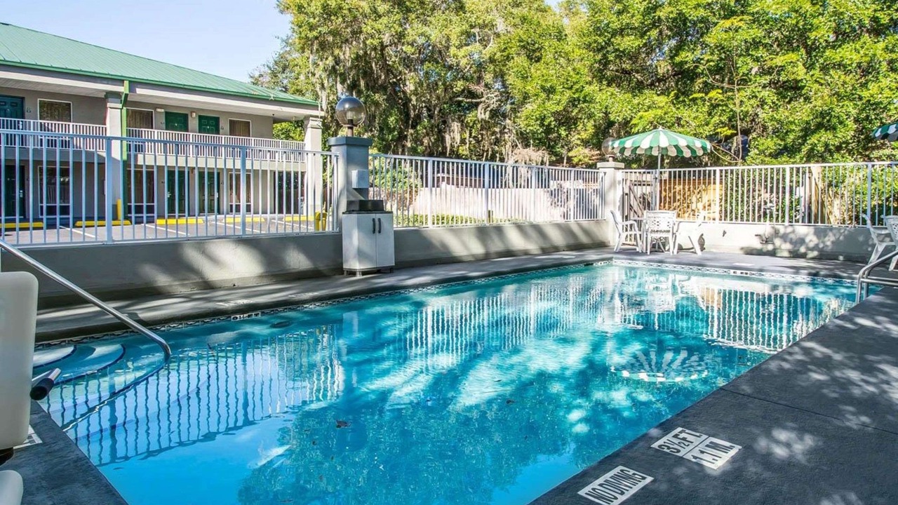 Photo of Outdoor in Bay VIew Addition