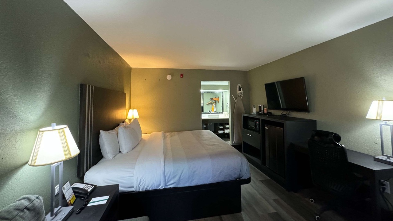 Photo of Bedroom in Bay VIew Addition