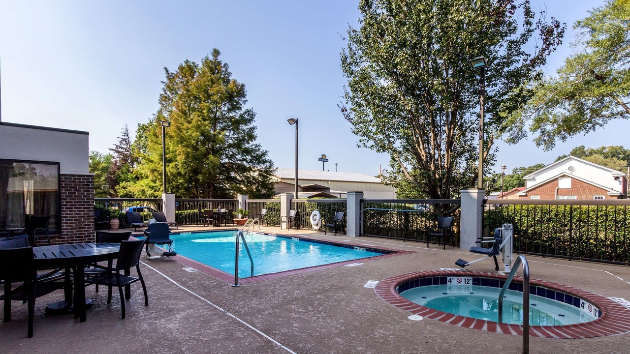 Photo of Outdoor in Pearl