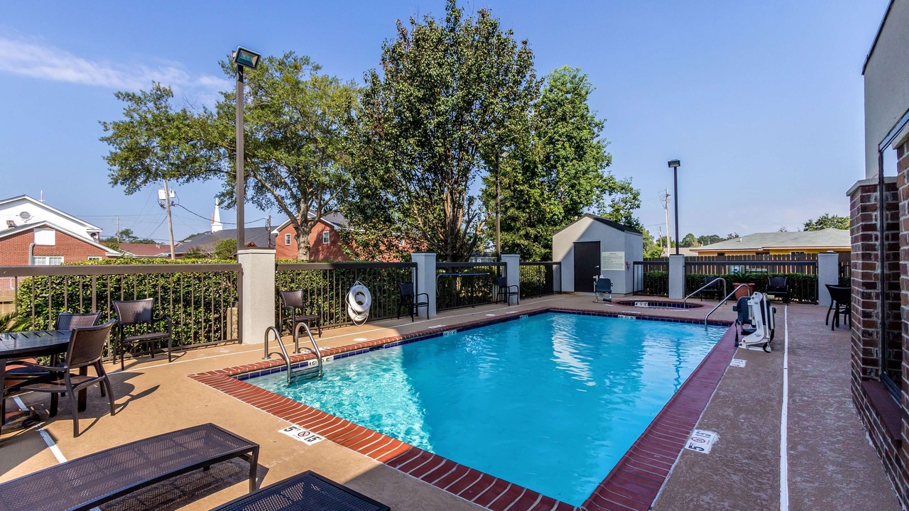 Photo of Outdoor in Pearl