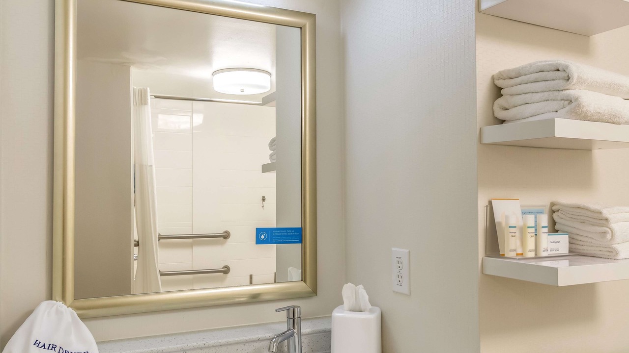 Photo of Bathroom in Pearl