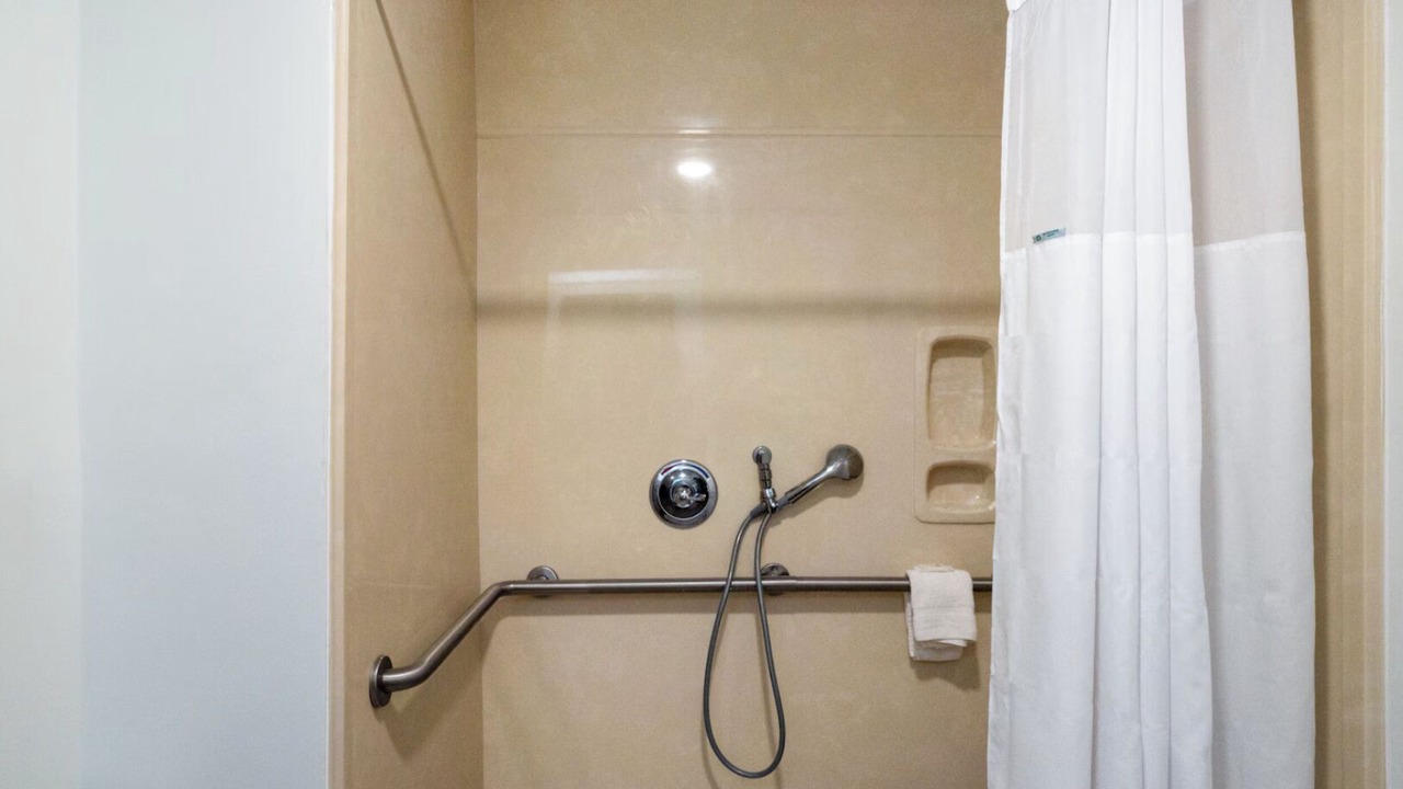 Photo of Bathroom in Tougaloo