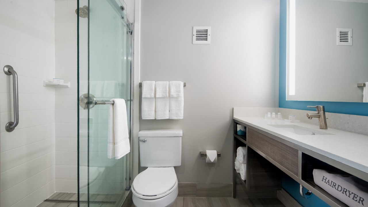 Photo of Bathroom in Arts/Warehouse District