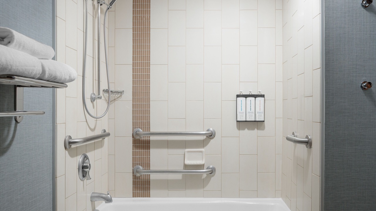 Photo of Bathroom in Arts/Warehouse District