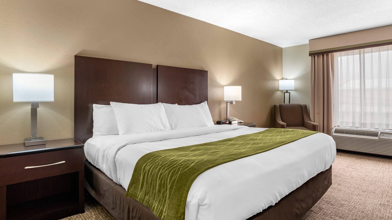 Photo of Bedroom in Pearl