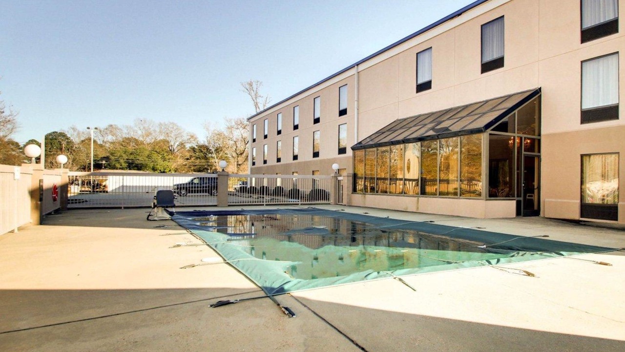 Photo of Outdoor in Pearl