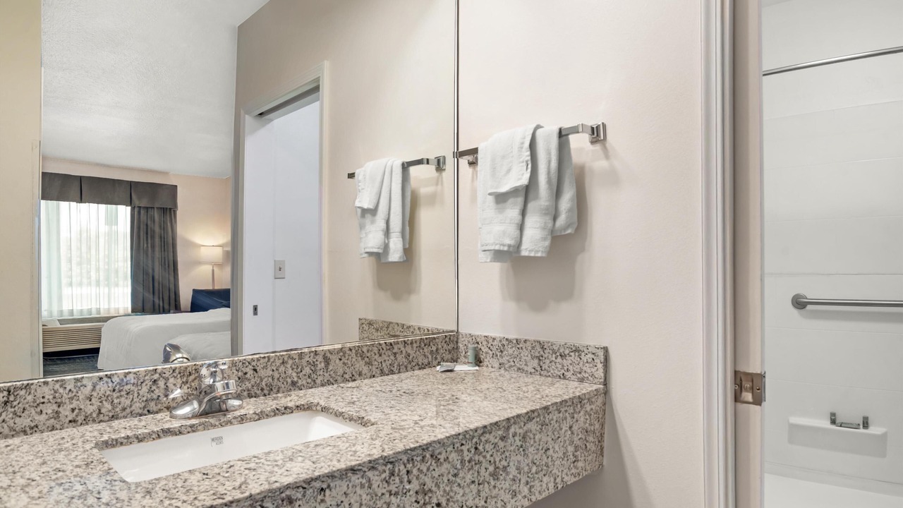 Photo of Bathroom in Navarre