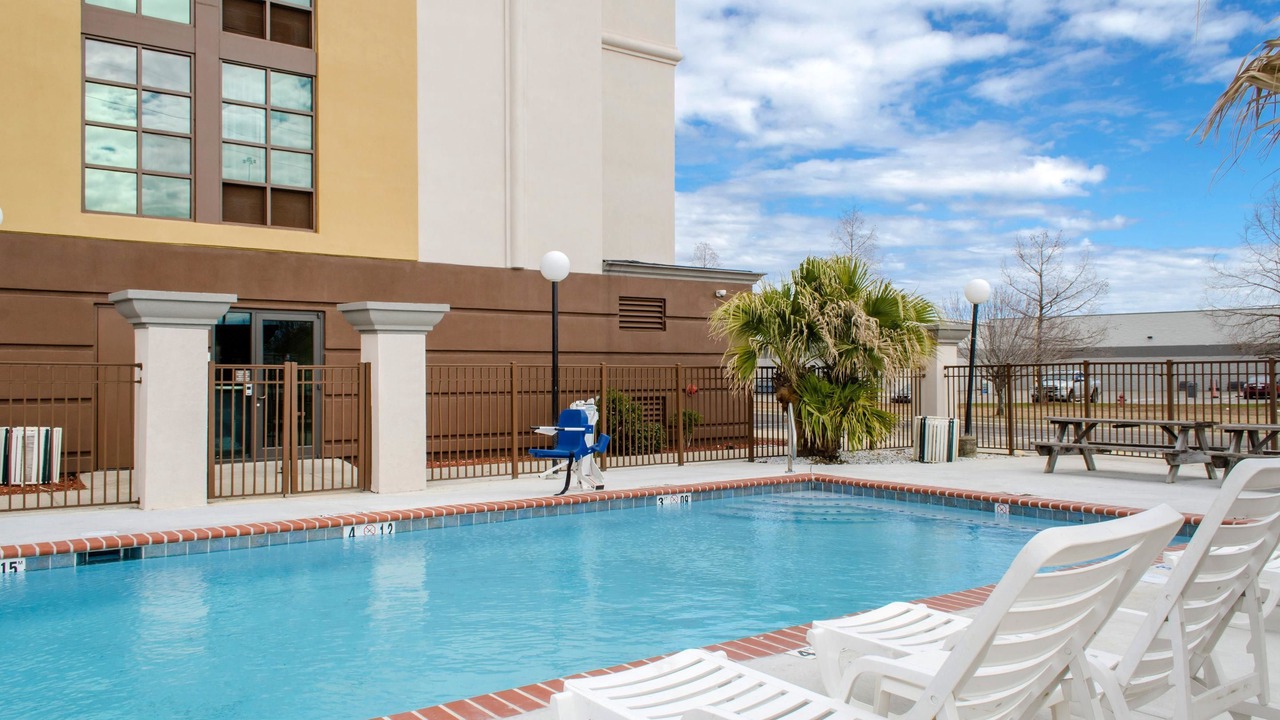 Photo of Outdoor in D'Iberville