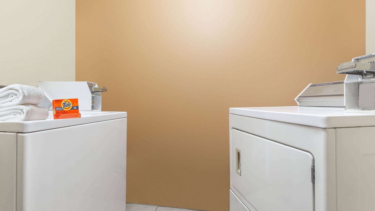 Photo of Bedroom in Orange