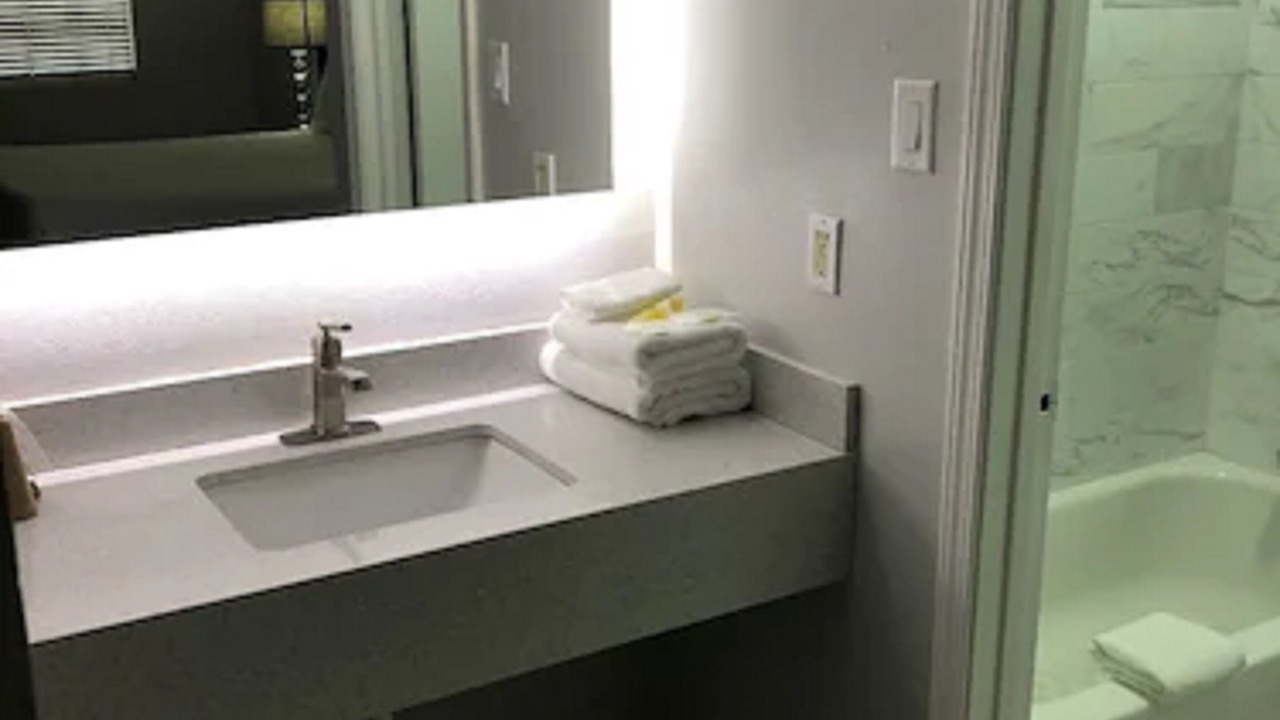 Photo of Bathroom in Mid-City