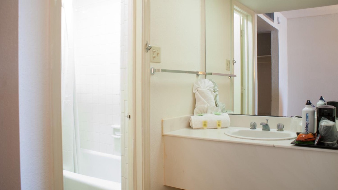 Photo of Bathroom in Mid-City