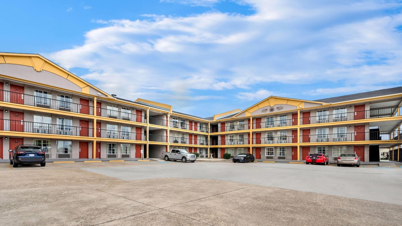Photo of Outdoor in Metairie
