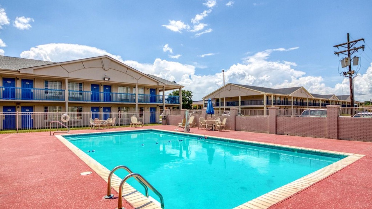 Photo of Outdoor in Broadmoor