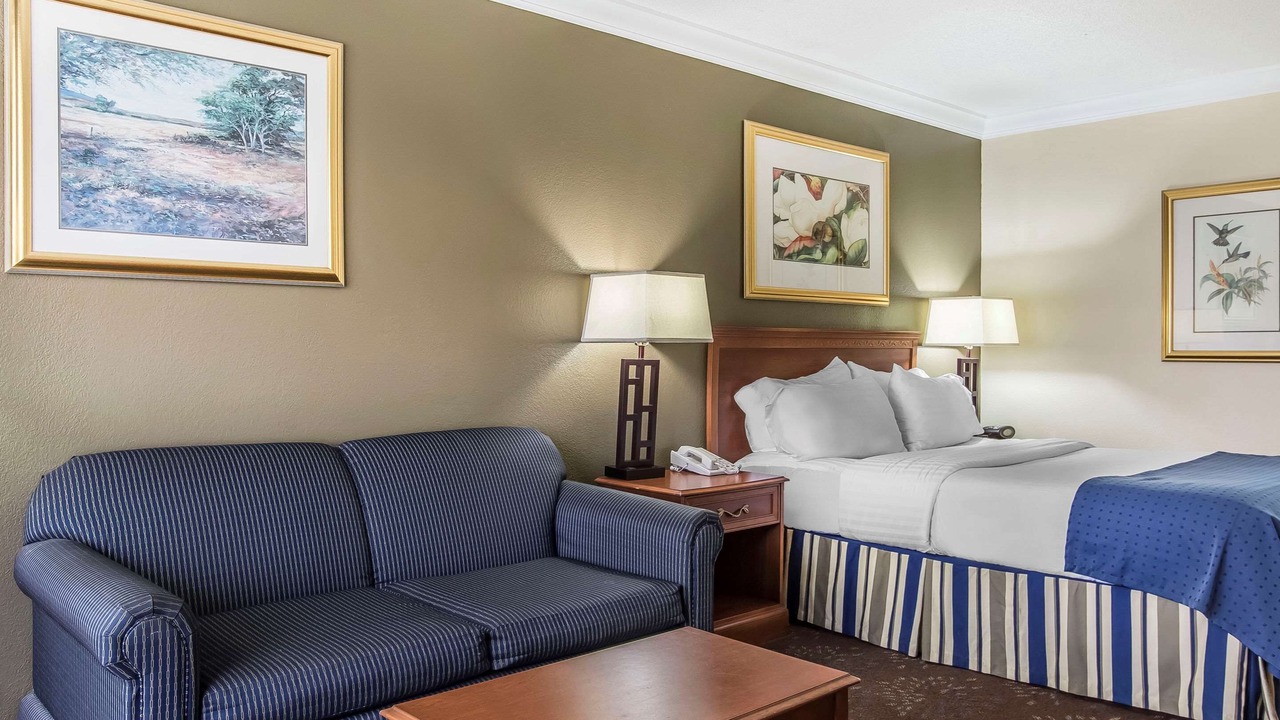 Photo of Bedroom in Morgan City