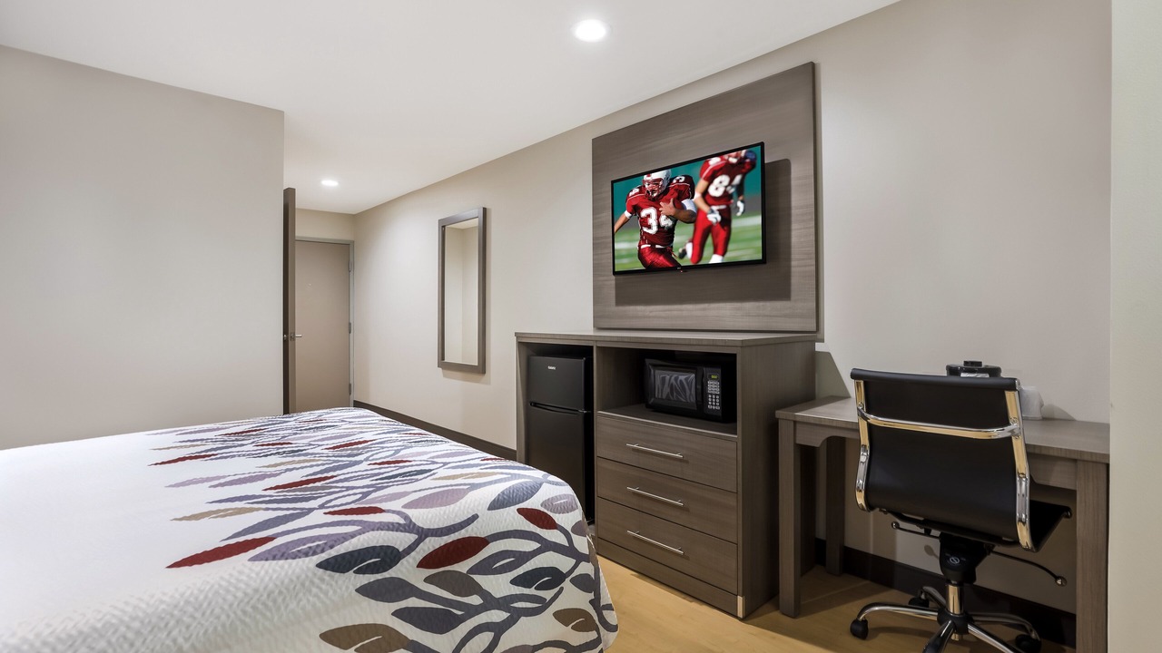 Photo of Bedroom in Sulphur