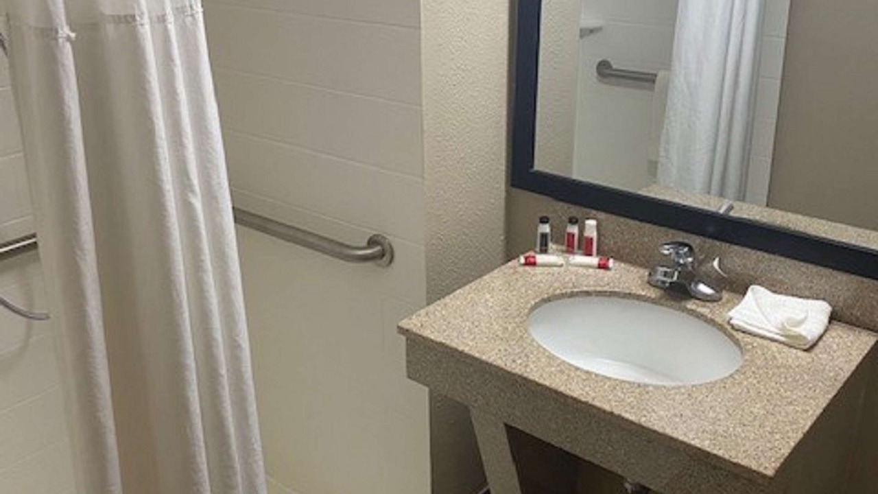 Photo of Bathroom in Alexandria