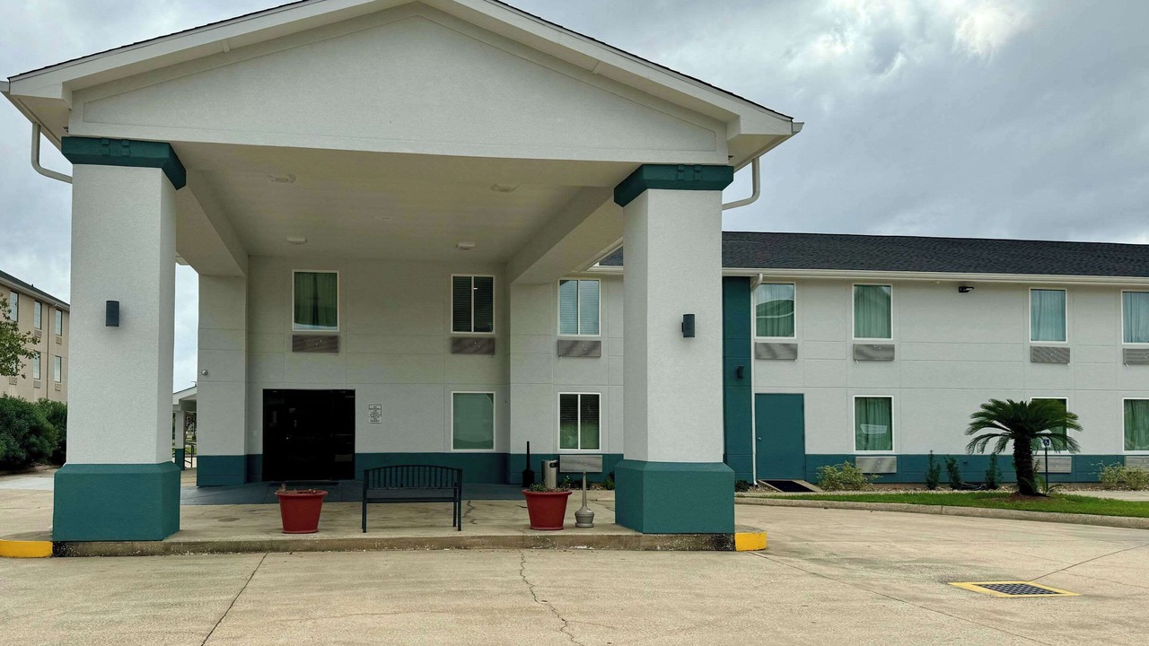 Photo of Outdoor in Sulphur