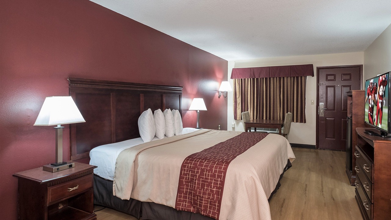 Photo of Bedroom in Chipley