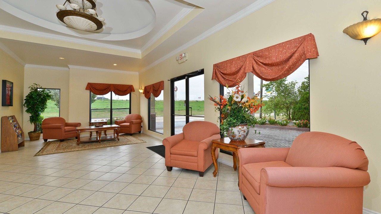 Photo of Livingroom in Hillsboro