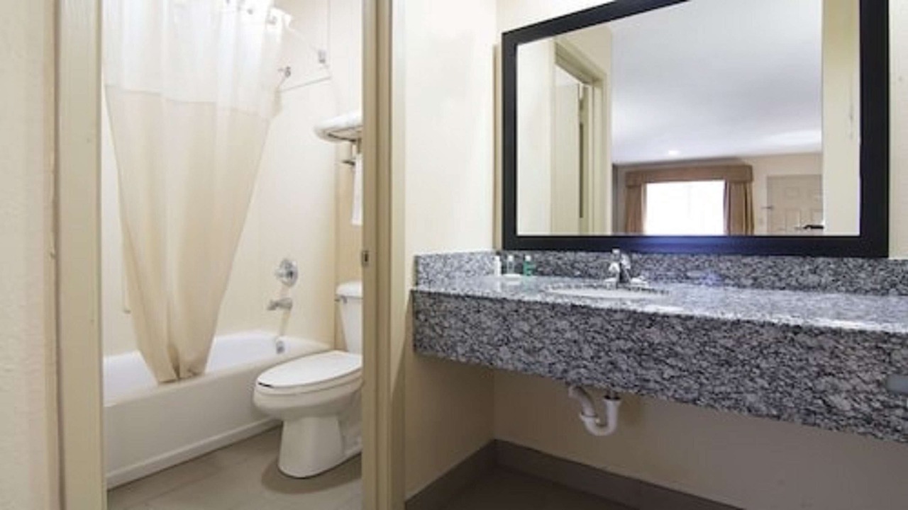 Photo of Bathroom in Eunice
