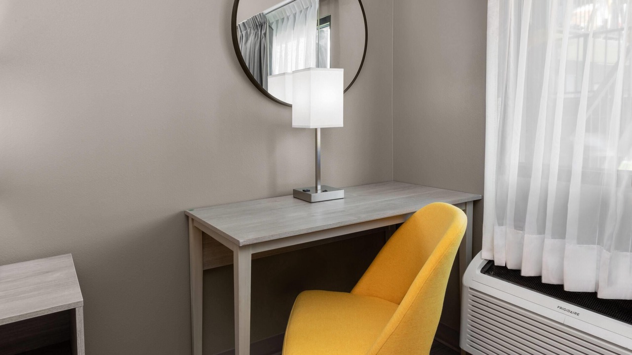 Photo of Bedroom in Kenner - Louis Armstrong International Airport
