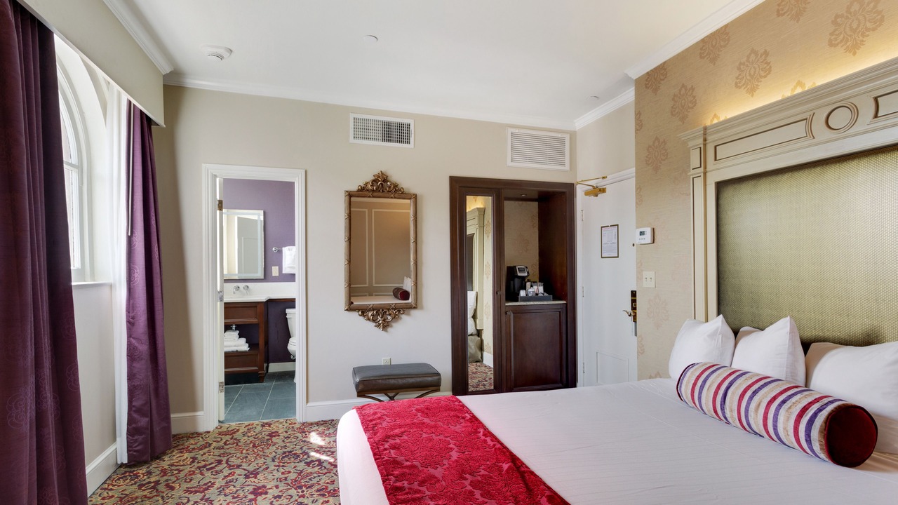 Photo of Bedroom in French Quarter