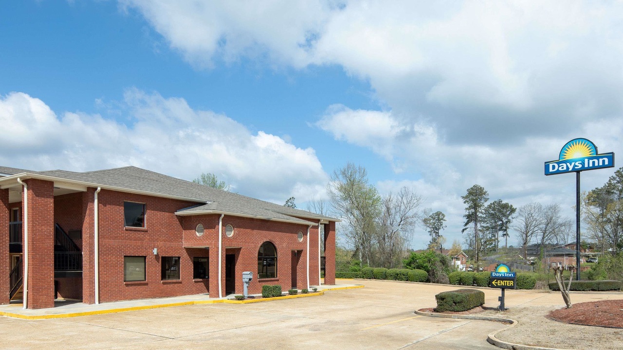 Photo of Outdoor in Tupelo