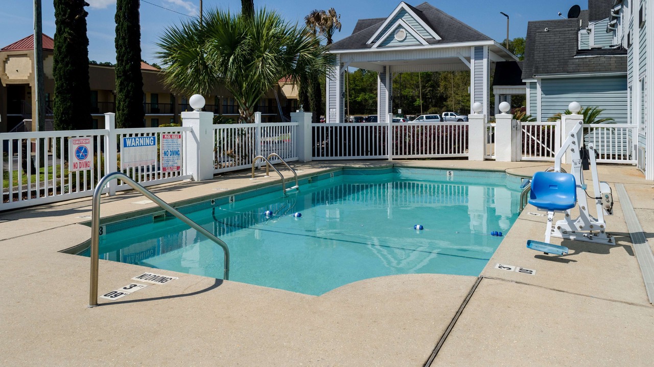 Photo of Outdoor in Tillmans Corner