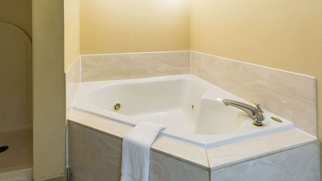 Photo of Bedroom in Alexandria