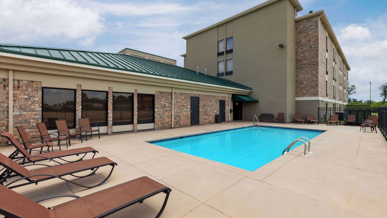 Photo of Outdoor in Alexandria