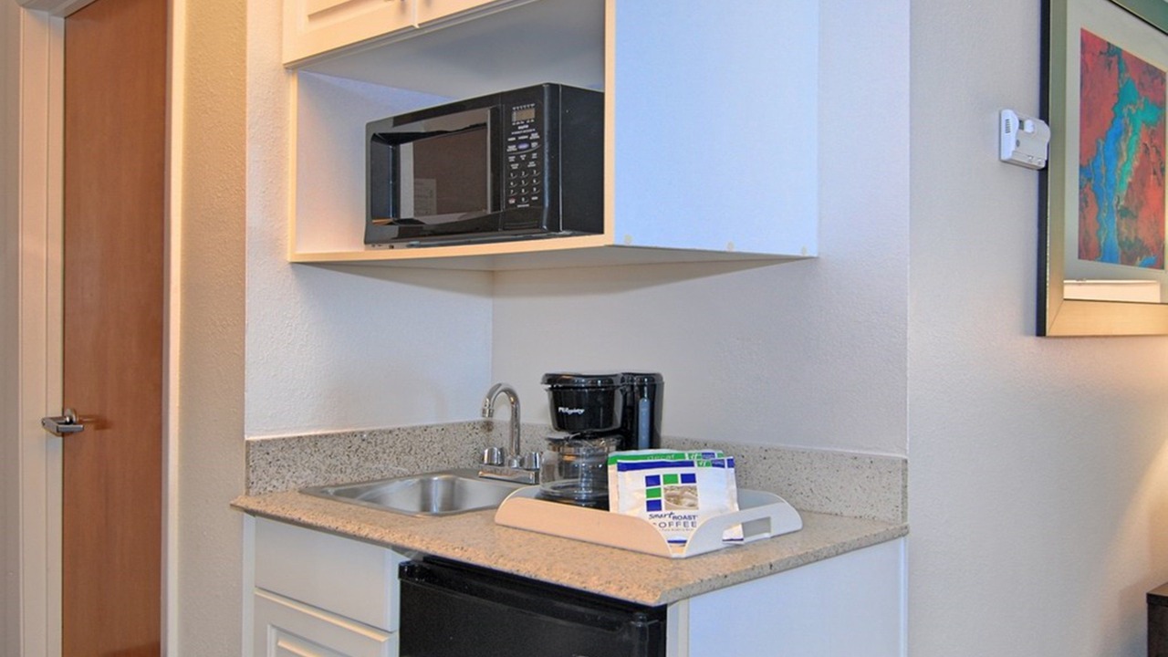 Photo of Bedroom in Crystal Beach