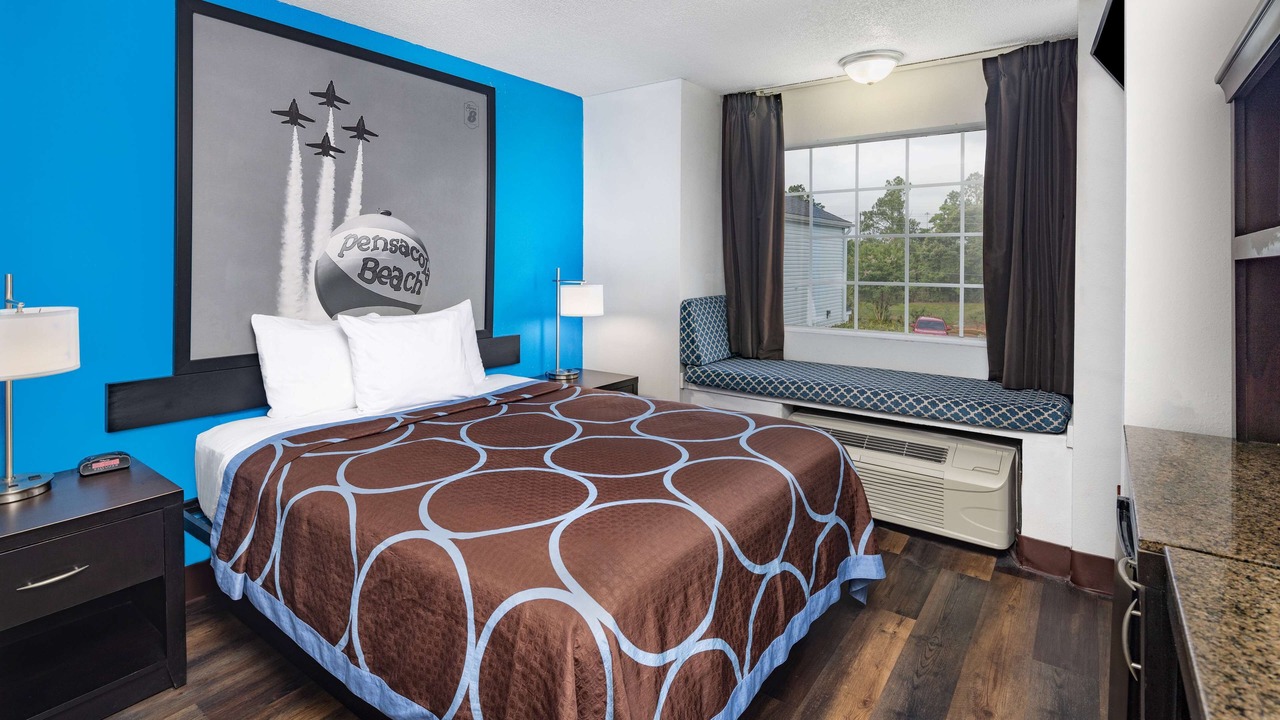 Photo of Bedroom in Northwest Pensacola