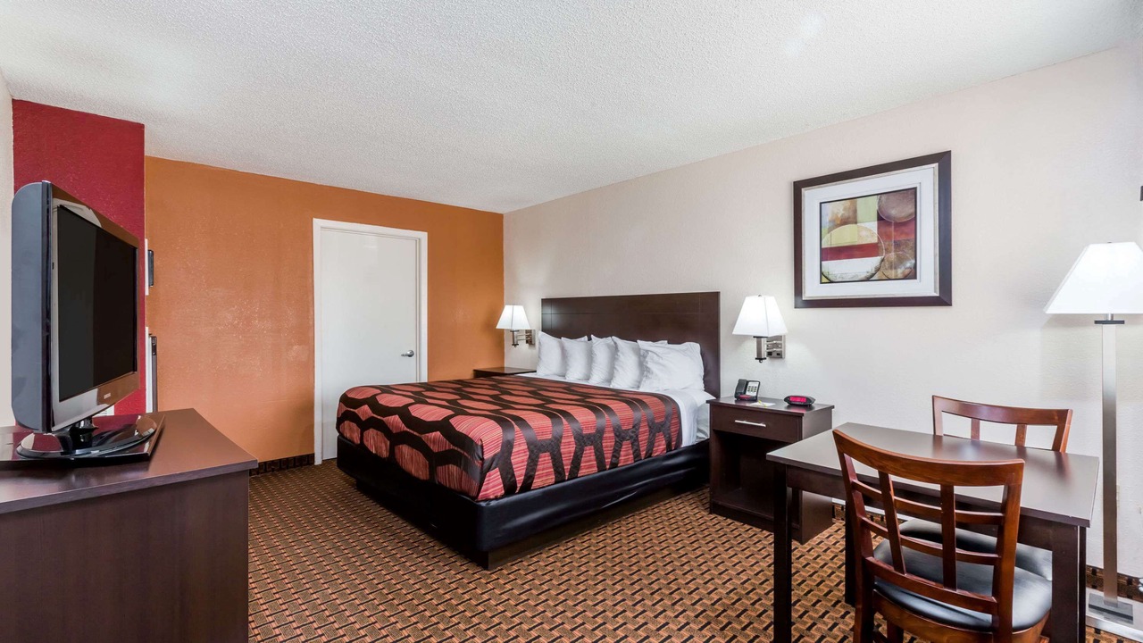 Photo of Bedroom in Pearl