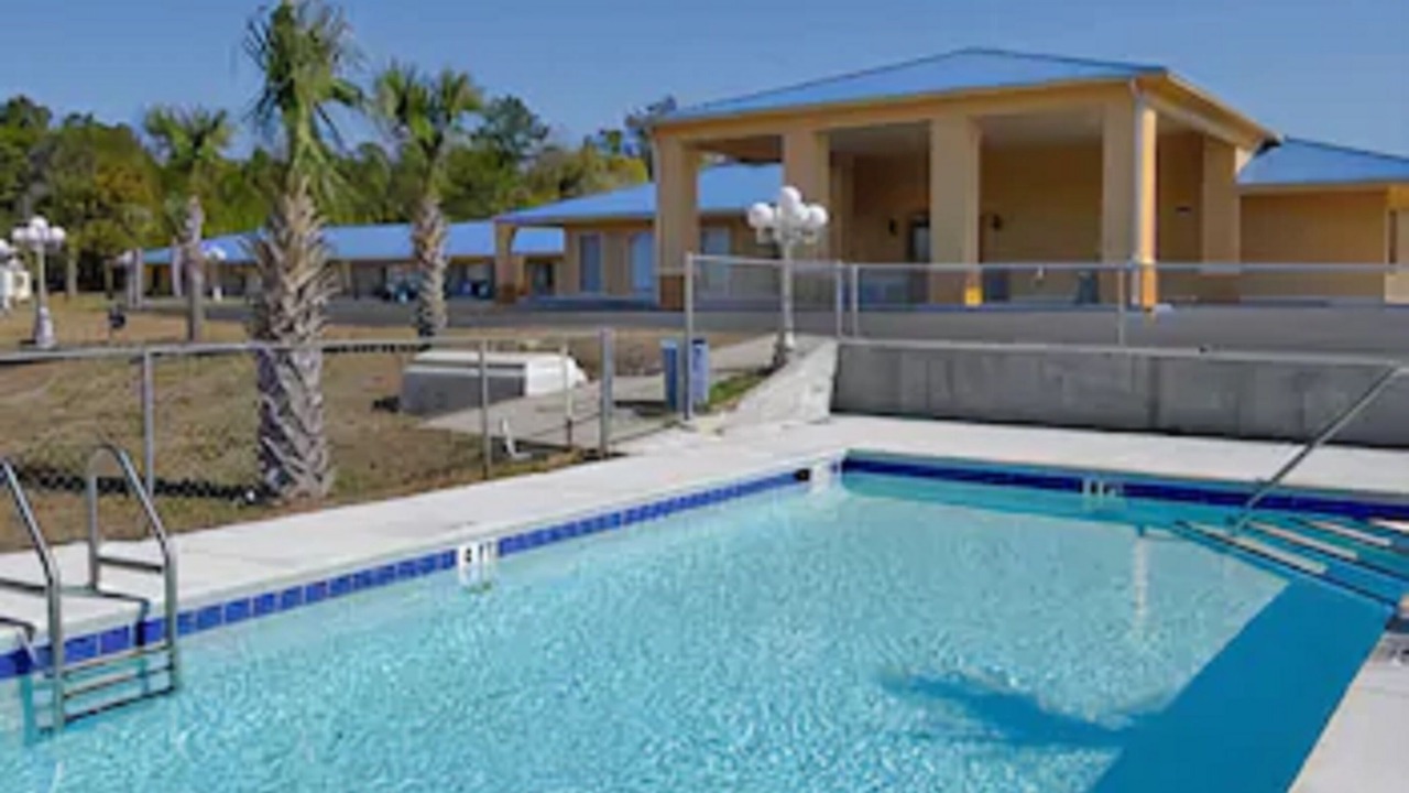 Photo of Outdoor in De Funiak Springs