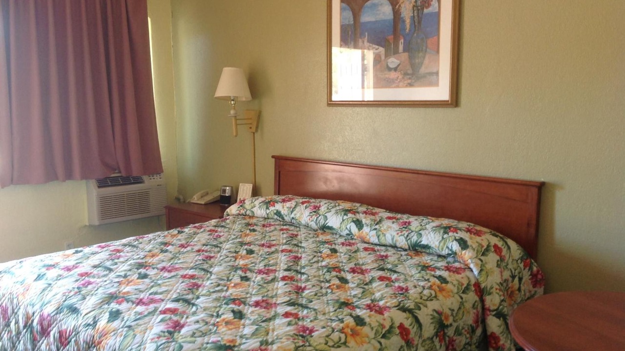 Photo of Bedroom in Bethune Grant