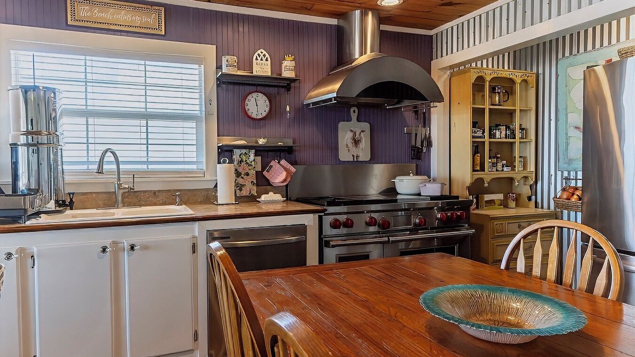Photo of Kitchen in Grand Isle
