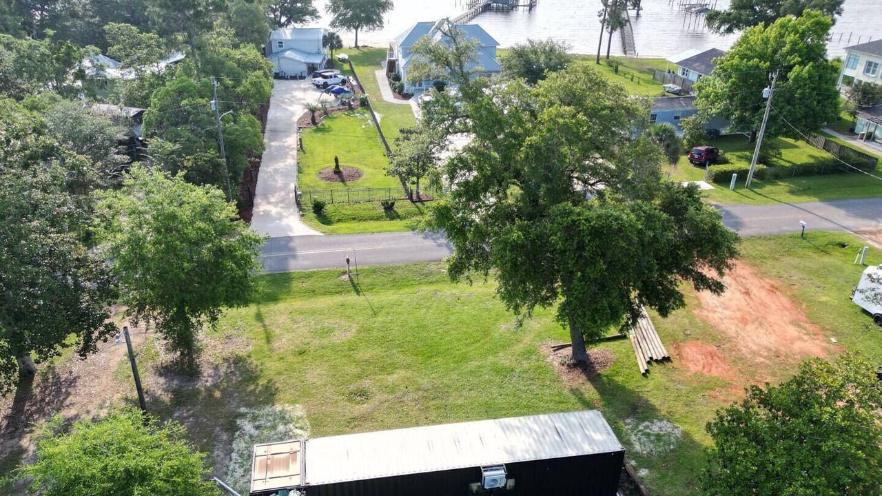 Photo of Outdoor in Lillian