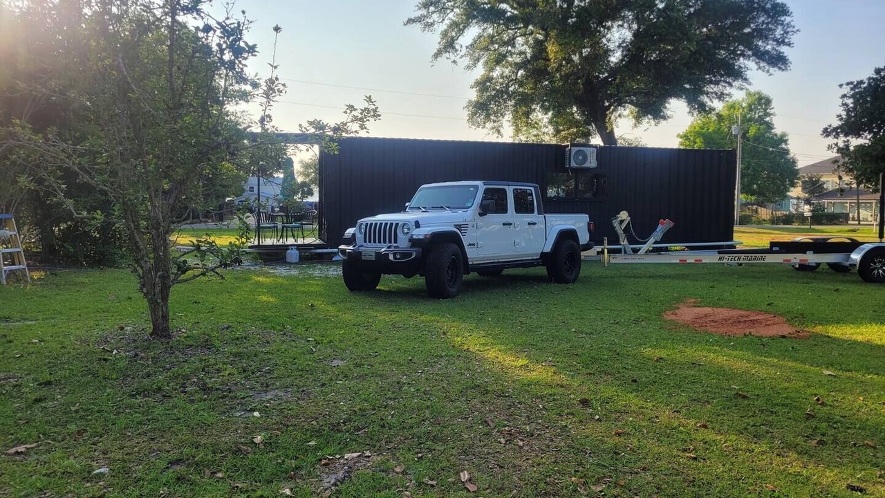 Photo of Outdoor in Lillian